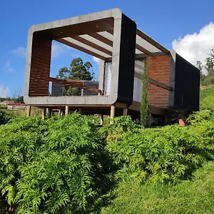 Luxe tent Calheta Glamping Pods - New Concept, Calheta (Madeira)